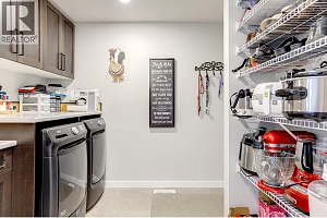 595 Vineyard Way N Unit# 8 - Photo 32