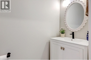 595 Vineyard Way N Unit# 8 - Photo 34