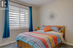 595 Vineyard Way N Unit# 8 - Photo 48