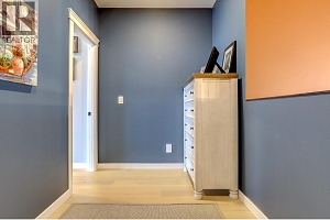 595 Vineyard Way N Unit# 8 - Photo 60