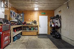 6454 Holbrook Road - Photo 48