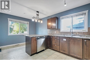 1331 Belaire Avenue - Photo 8