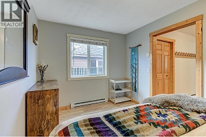 558-560 Cambridge Avenue - Photo 25