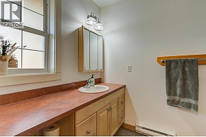 558-560 Cambridge Avenue - Photo 26