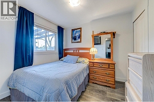 558-560 Cambridge Avenue - Photo 52