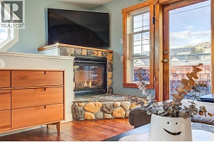 558-560 Cambridge Avenue - Photo 9