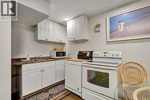 393 McCarren Avenue - Photo 33