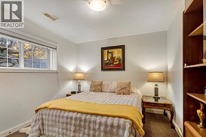 393 McCarren Avenue - Photo 41