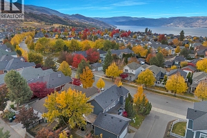 393 McCarren Avenue - Photo 50