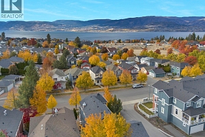 393 McCarren Avenue - Photo 51