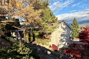 5620 Allenby Crescent - Photo 12