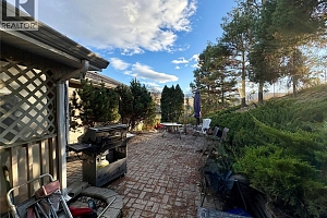 5620 Allenby Crescent - Photo 13