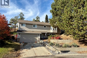 5620 Allenby Crescent - Photo 2