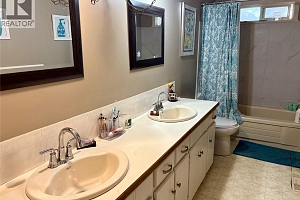 5620 Allenby Crescent - Photo 6