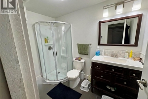 5620 Allenby Crescent - Photo 9