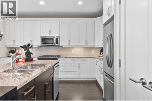 4000 Redstone Crescent Unit# 221 - Photo 8