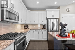 4000 Redstone Crescent Unit# 221 - Photo 9