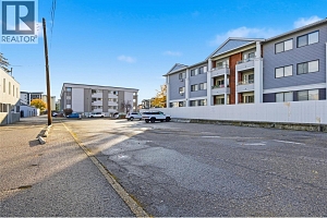 1710 Ellis Street Unit# 18/19 - Photo 14