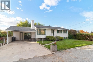 1040 Cactus Road - Photo 2