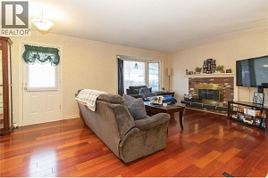 1040 Cactus Road - Photo 5