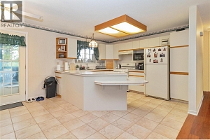 1040 Cactus Road - Photo 7