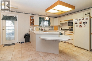 1040 Cactus Road - Photo 9