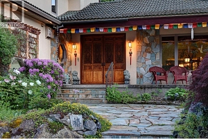 8809 Okanagan Landing Road - Photo 10