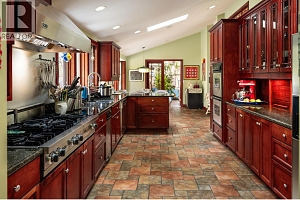 8809 Okanagan Landing Road - Photo 28