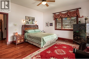 8809 Okanagan Landing Road - Photo 31