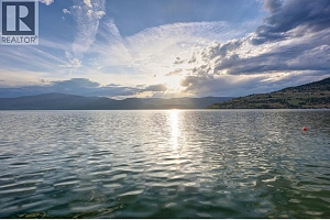 8809 Okanagan Landing Road - Photo 47