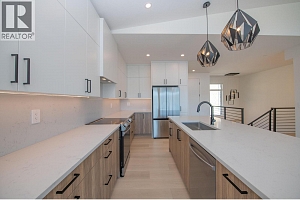 8820 Oxford Road - Photo 14