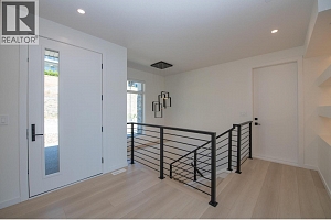 8820 Oxford Road - Photo 2