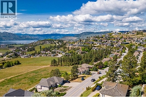 1345 Gregory Road - Photo 29