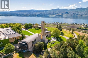 1345 Gregory Road - Photo 35