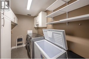 737 Leon Avenue Unit# 204 - Photo 6