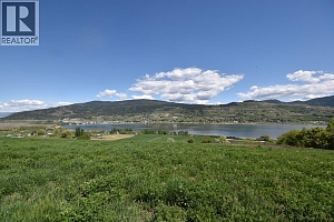 7652/7626 Old Kamloops Road - Photo 2