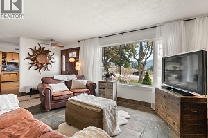 858 Douglas Road - Photo 10