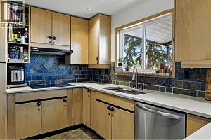 858 Douglas Road - Photo 13