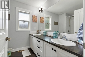 1040 Mt.Revelstoke Place Unit# 29 - Photo 16