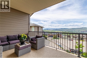 1040 Mt.Revelstoke Place Unit# 29 - Photo 4