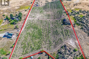 9269 Highway 6 - Photo 25