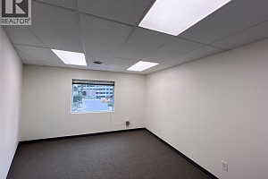 1579 Sutherland Avenue Unit# 202 - Photo 3