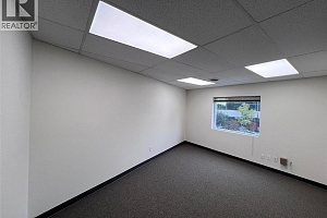 1579 Sutherland Avenue Unit# 202 - Photo 4