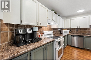 983 Bernard Avenue Unit# 210 - Photo 8