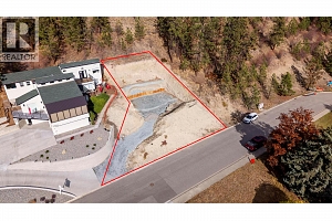 2272 Omineca Place - Photo 4