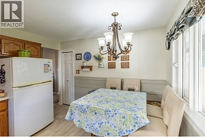 5632 Allenby Crescent - Photo 11