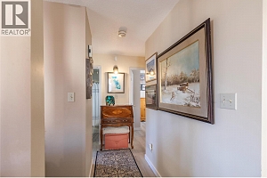 5632 Allenby Crescent - Photo 16