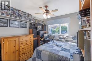 5632 Allenby Crescent - Photo 20