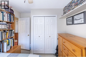 5632 Allenby Crescent - Photo 21