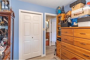 5632 Allenby Crescent - Photo 24